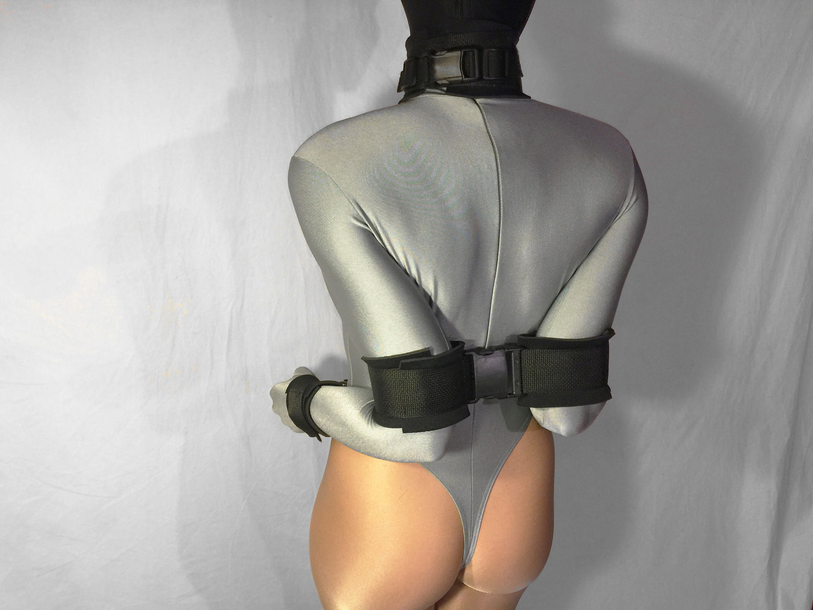 hobble-harness-bondage-system-velcro-neoprene-padding-nylon-webbing